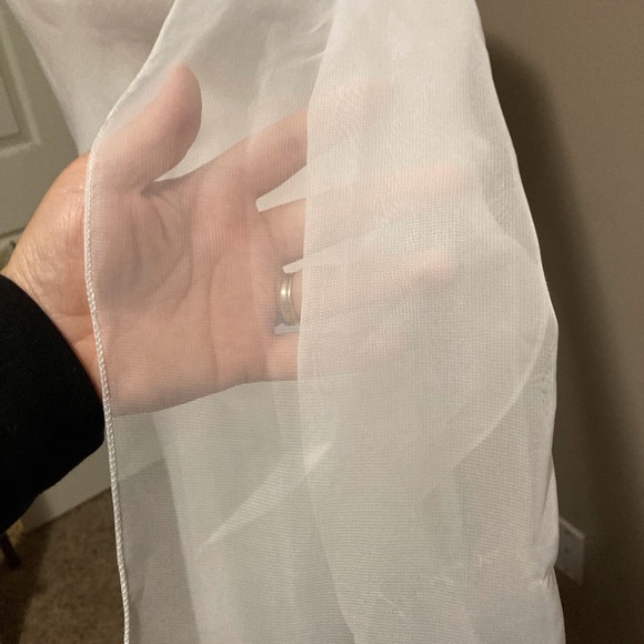 NWOT Wedding or Formal Gown Size XL (approx size 12 equivalent) - Picture 11 of 15